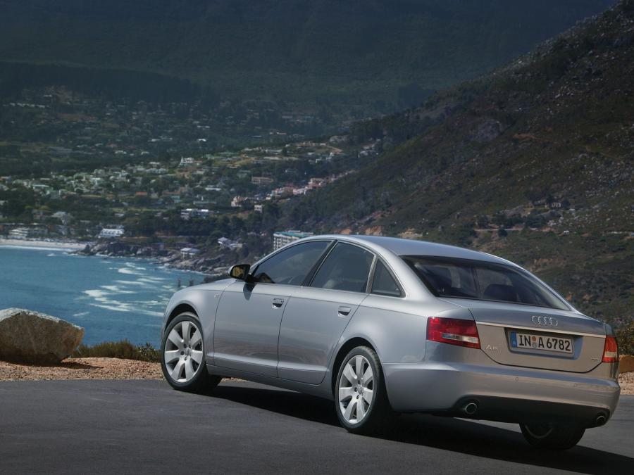  Audi A6 3.2 Sedan (4F, C6) 2005 года  (фото 13 из 16)